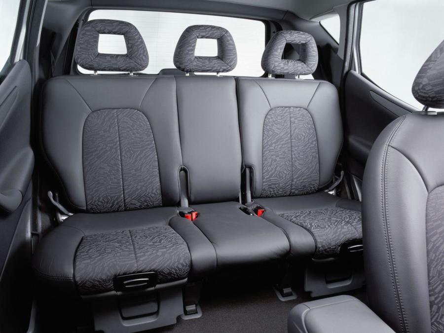  Mercedes-Benz A-Class 2000 года  (фото 8 из 12)